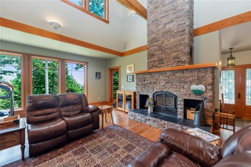 260 Little Mountain Rd, Salt Spring, BC 