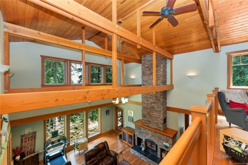260 Little Mountain Rd, Salt Spring, BC 