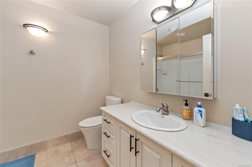 260 Little Mountain Rd, Salt Spring, BC 