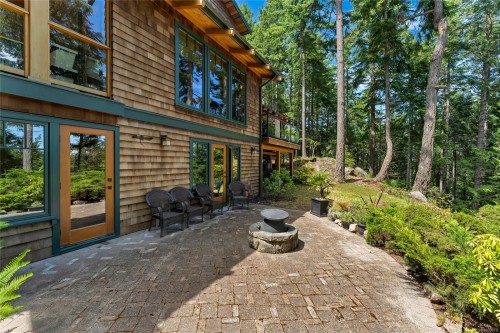 260 Little Mountain Rd, Salt Spring, BC 