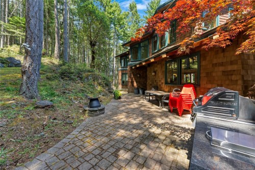 260 Little Mountain Rd, Salt Spring, BC 