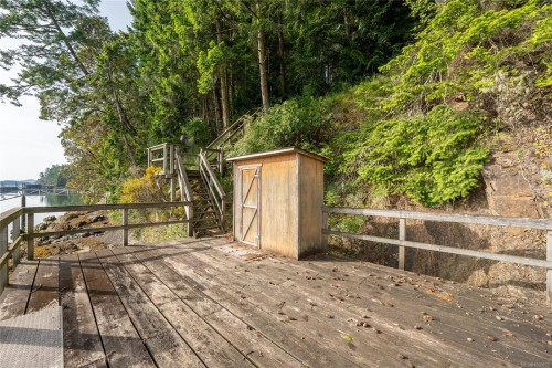 260 Little Mountain Rd, Salt Spring, BC 