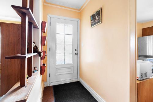 Hall d'entrée/Vestibule - 7696 Boul. Ste-Anne, Château-Richer, QC - Indoor Photo Showing Other Room