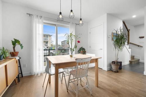 Dining room - 96 Rue Seigneuriale, Québec (Beauport), QC - Indoor Photo Showing Dining Room