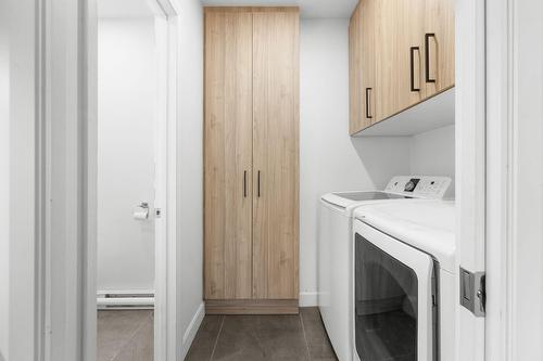 Laundry room - 96 Rue Seigneuriale, Québec (Beauport), QC - Indoor Photo Showing Laundry Room