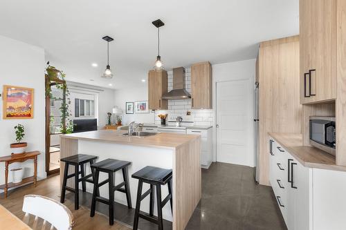 Kitchen - 96 Rue Seigneuriale, Québec (Beauport), QC - Indoor Photo Showing Kitchen