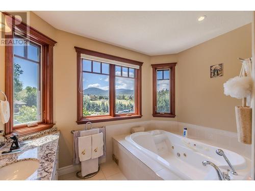 2350 Landry Crescent, Summerland, BC - Indoor Photo Showing Bathroom