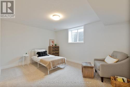 71 Harrow Lane, St. Thomas, ON - Indoor Photo Showing Bedroom