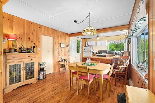 Dining room - 18C Ch. Durant, Clarendon, QC - Indoor Photo Showing Dining Room