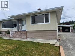 3926 MANITOBA AVE  Powell River, BC V8A 2H9