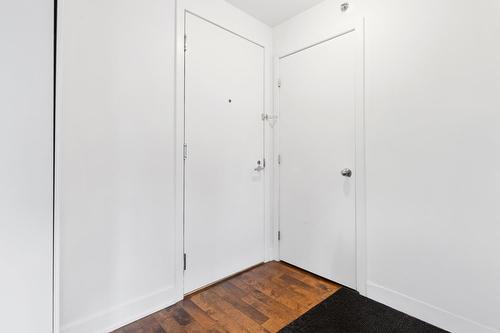 Hall - 2055-1414 Rue Chomedey, Montréal (Ville-Marie), QC - Indoor Photo Showing Other Room