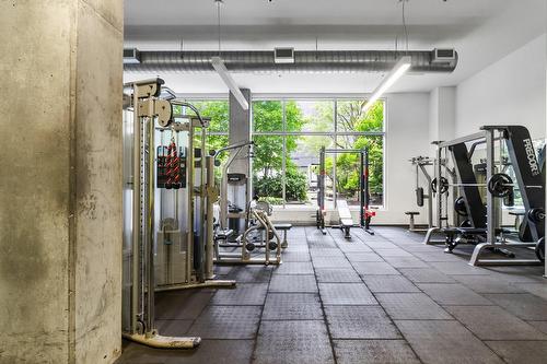 Exercise room - 2055-1414 Rue Chomedey, Montréal (Ville-Marie), QC - Indoor Photo Showing Gym Room