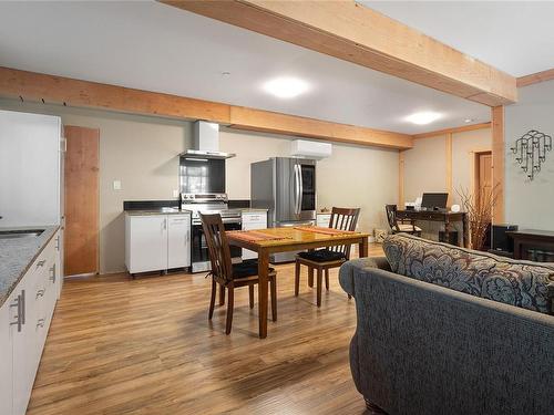 4250 Goldstream Heights Dr, Malahat, BC 