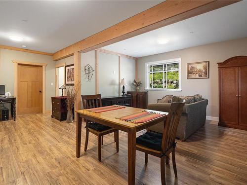 4250 Goldstream Heights Dr, Malahat, BC 