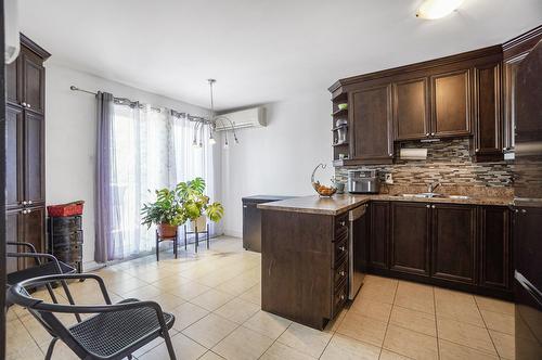Kitchen - 7936 Boul. Lévesque E., Laval (Duvernay), QC - Indoor Photo Showing Kitchen With Double Sink