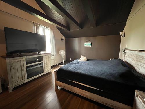 Chambre à coucher - 835 Ch. Kipawa, Témiscaming, QC - Indoor Photo Showing Bedroom