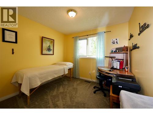 1440 Birch Crescent, Golden, BC - Indoor Photo Showing Bedroom