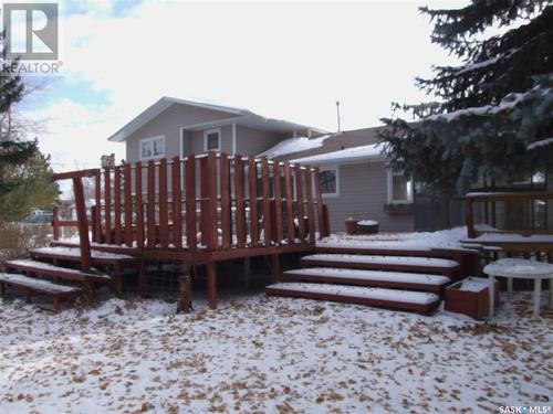 201 8Th Street W, Leader, SK - Outdoor With Deck Patio Veranda