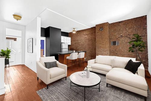 Salon - 1-1232 Rue St-Mathieu, Montréal (Ville-Marie), QC - Indoor Photo Showing Living Room