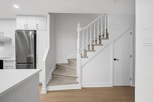 Escalier - 4-1228 Rue St-Mathieu, Montréal (Ville-Marie), QC - Indoor