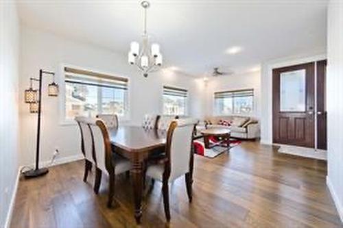 Chestermere, AB - Indoor Photo Showing Dining Room