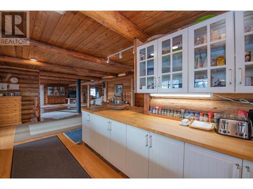 233 Albers Road, Lumby, BC - Indoor