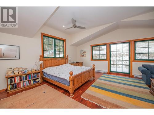 233 Albers Road, Lumby, BC - Indoor Photo Showing Bedroom