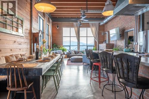 125 Cabernet Drive Unit# 9, Okanagan Falls, BC - Indoor Photo Showing Dining Room