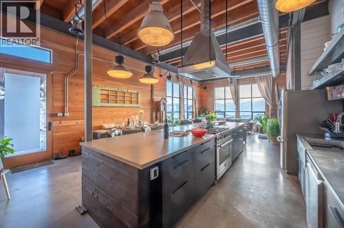 125 Cabernet Drive Unit# 9, Okanagan Falls, BC - Indoor Photo Showing Kitchen