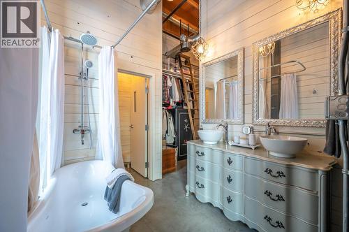 125 Cabernet Drive Unit# 9, Okanagan Falls, BC - Indoor Photo Showing Bathroom