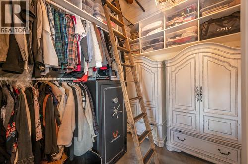 125 Cabernet Drive Unit# 9, Okanagan Falls, BC - Indoor With Storage