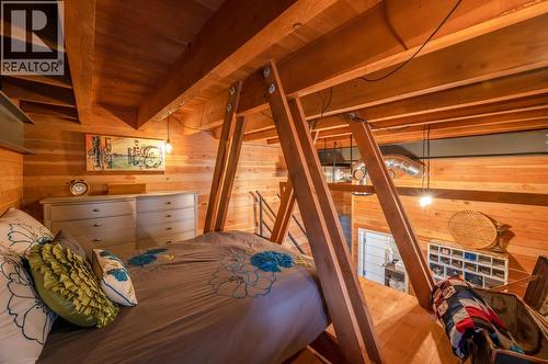 125 Cabernet Drive Unit# 9, Okanagan Falls, BC - Indoor Photo Showing Bedroom