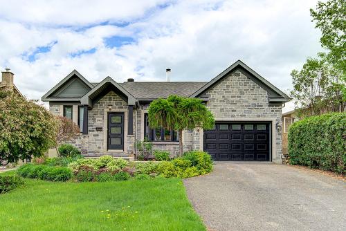 3965 Rue Howard  Longueuil (Saint-Hubert), QC J3Y 7C4