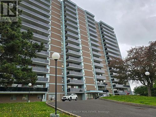 1705 - 235 GRANDRAVINE DRIVE  Toronto, ON M3N 1J2