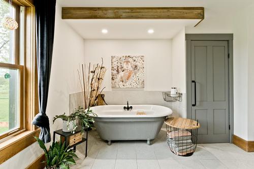 Bathroom - 99 Ch. De La Station, Compton, QC - Indoor Photo Showing Bathroom