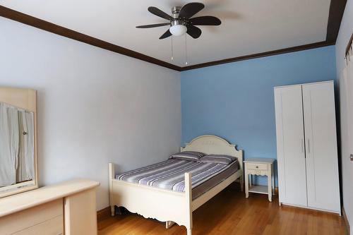 Bedroom - 7449 Av. Christophe-Colomb, Montréal (Villeray/Saint-Michel/Parc-Extension), QC - Indoor Photo Showing Bedroom