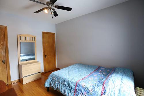 Chambre à coucher - 7449 Av. Christophe-Colomb, Montréal (Villeray/Saint-Michel/Parc-Extension), QC - Indoor Photo Showing Bedroom