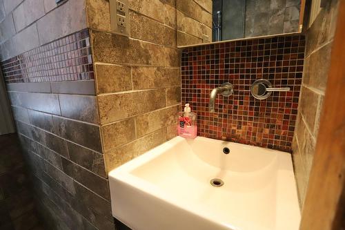 Salle de bains - 7449 Av. Christophe-Colomb, Montréal (Villeray/Saint-Michel/Parc-Extension), QC - Indoor Photo Showing Bathroom