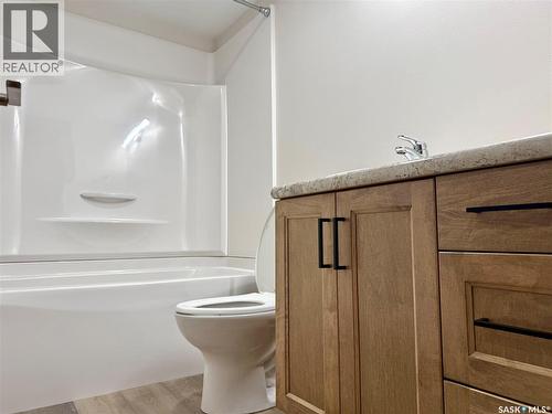 304 607 10Th Street, Humboldt, SK - Indoor Photo Showing Bathroom