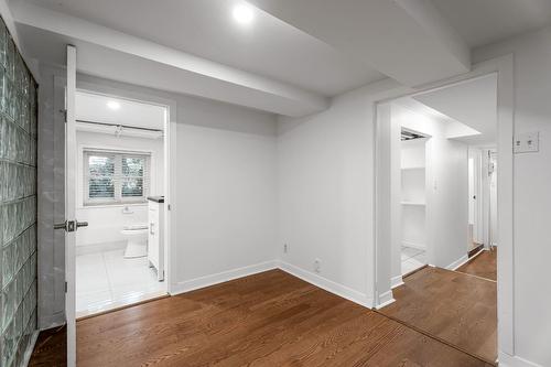 Bathroom - 4338 Av. Westmount, Westmount, QC - Indoor Photo Showing Other Room