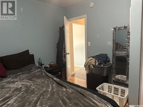 102 9Th Street Ne, Weyburn, SK - Indoor Photo Showing Bedroom