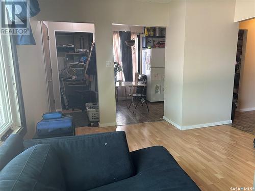 102 9Th Street Ne, Weyburn, SK - Indoor