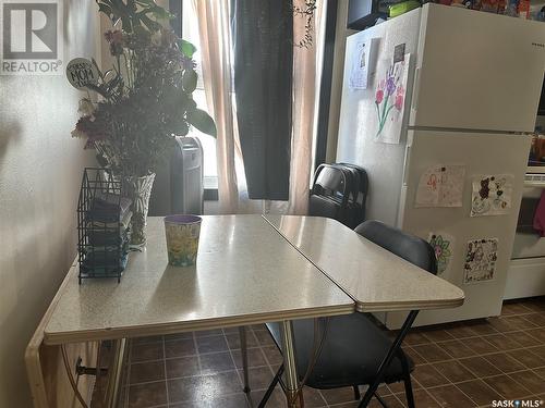 102 9Th Street Ne, Weyburn, SK - Indoor