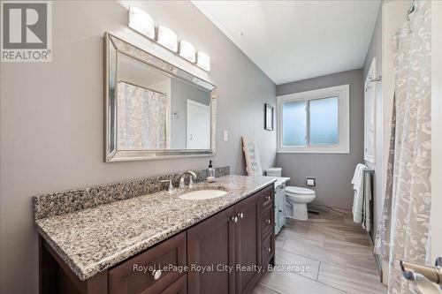 4540 20 Side Road N, Puslinch, ON - Indoor Photo Showing Bathroom