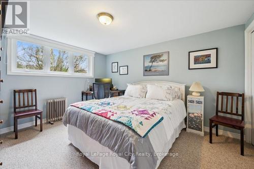 4540 20 Side Road N, Puslinch, ON - Indoor Photo Showing Bedroom
