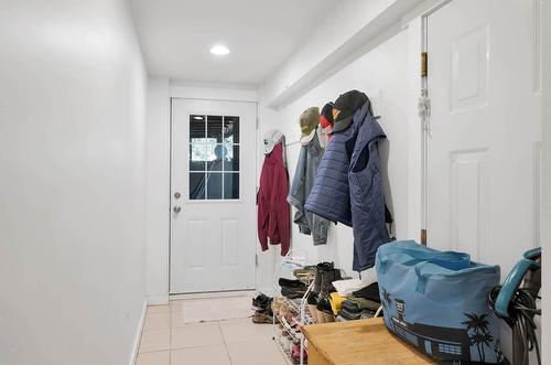 1833 Pratt Road, Kamloops, BC - Indoor