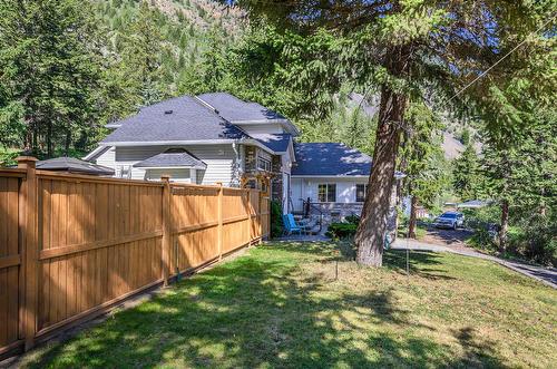 1833 Pratt Road, Kamloops, BC - Outdoor