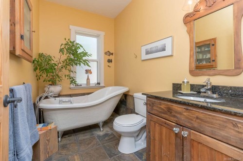 7661 Mays Rd, Duncan, BC 