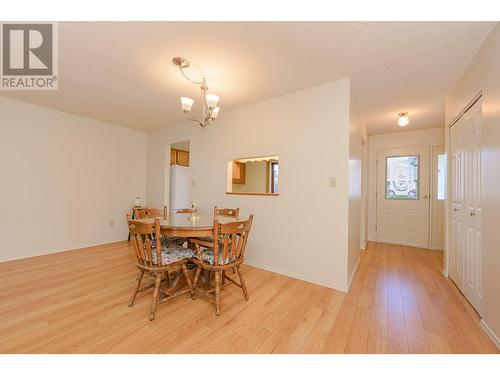 151 8 Avenue Sw Unit# 10, Salmon Arm, BC - Indoor Photo Showing Dining Room