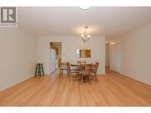 151 8 Avenue Sw Unit# 10, Salmon Arm, BC - Indoor Photo Showing Dining Room